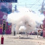 A las 12:00 del mediodía, las calles Hermanos Aldama y Amado Nervo se convirtieron en el escenario donde ardieron figuras de cartón