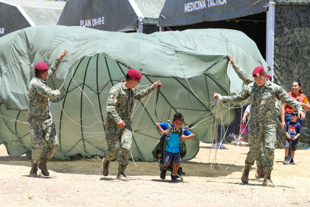 Esta exposición es una oportunidad única para que familias enteras se acerquen al mundo de las Fuerzas Armadas.