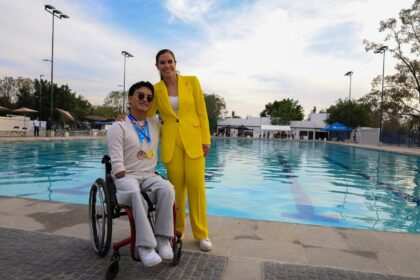 Ángel de Jesús Camacho , doble medallista paralímpico, conoció por primera vez el Centro Acuático que ahora lleva su nombre