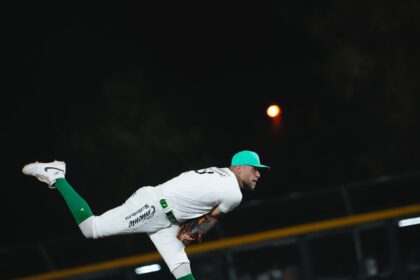 Los Bravos pierden ante El águila de Veracruz. Foto: Cortesía Bravos de León.