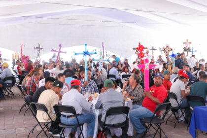 Este 3 de mayo, durante el Día de la Santa Cruz, se reconoció a quienes con pico, pala y corazón, hacen posible que la ciudad siga avanzando.