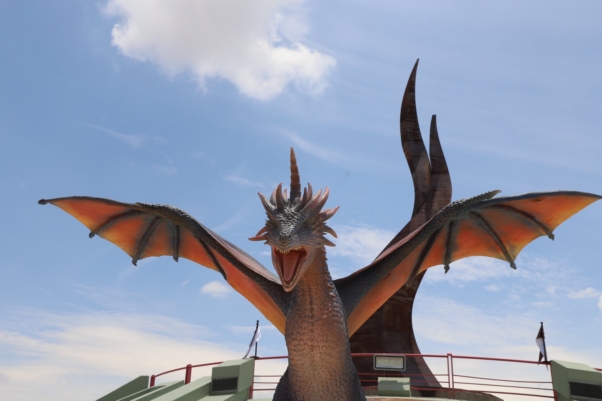 dragones