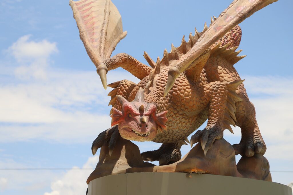 Dragones