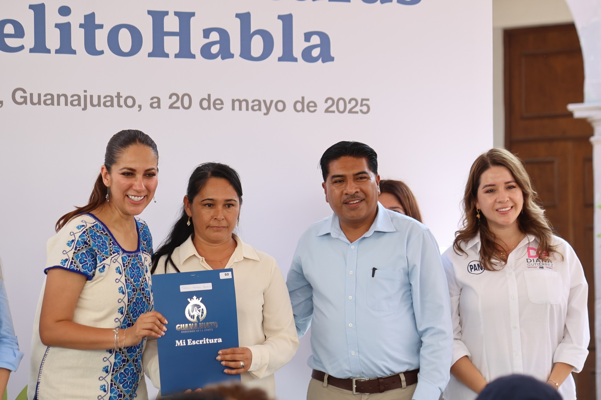 papelito habla