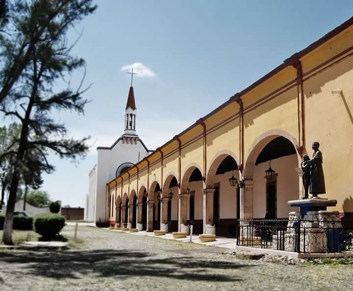 Entre 1943 y 1947, esta hacienda se convirtió en el hogar temporal de más de mil 400 refugiados polacos que huían de los horrores de la Segunda Guerra Mundial.