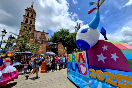 DESFILE
