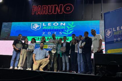 León